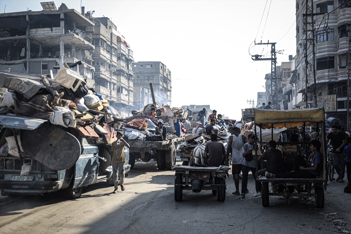 İşgal planını devreye sokan İsrail ordusunun saldırılarını artırması nedeniyle Gazze Şeridi'nin...
