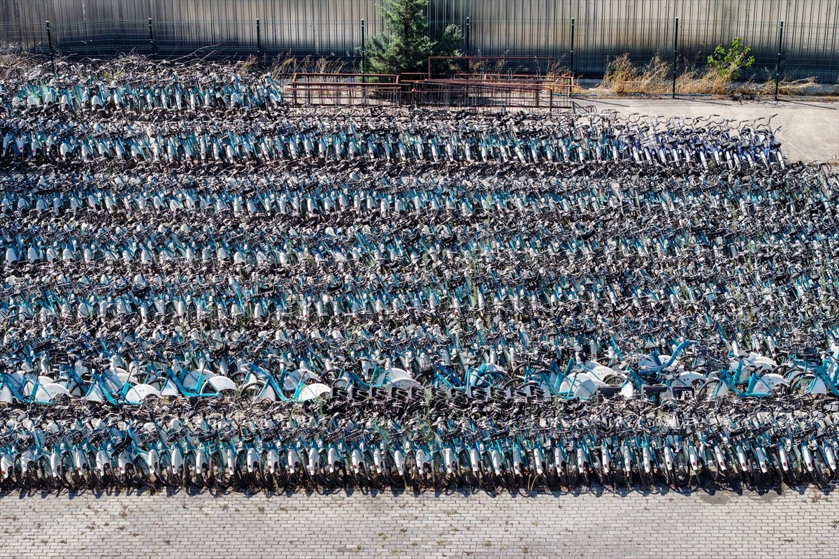 İstanbul’da bisikletle ulaşımı teşvik etmek amacıyla başlatılan Akıllı Bisiklet Kiralama Sistemi...