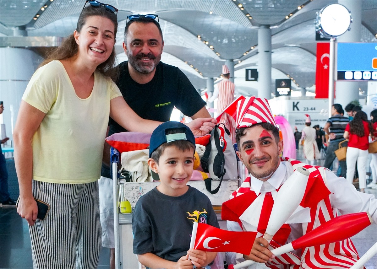 İstanbul Havalimanı'nda, 30 Ağustos Zafer Bayramı'nın 103. yıl dönümü coşkuyla kutlandı.