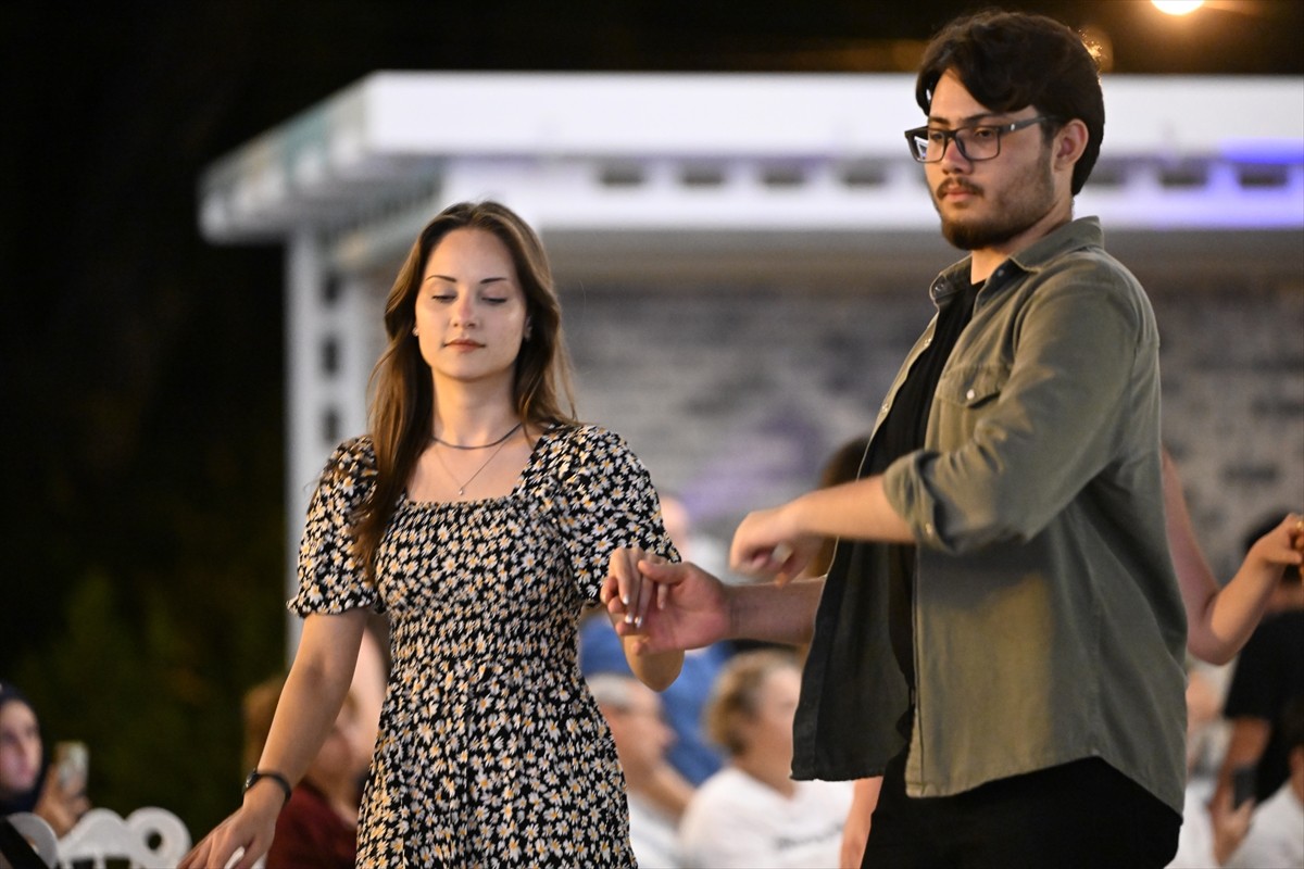 Kafkas Dernekleri Federasyonu, İl Kültür ve Turizm Müdürlüğü ve Beyköy Belediyesinin katkılarıyla...