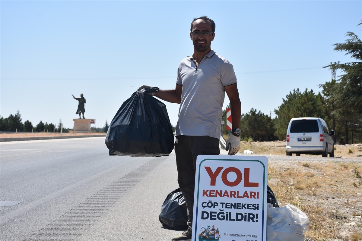Karamanoğlu Mehmetbey Üniversitesi Spor Bilimleri Fakültesi Öğretim Üyesi Doç. Dr. Ali Sevilmiş...
