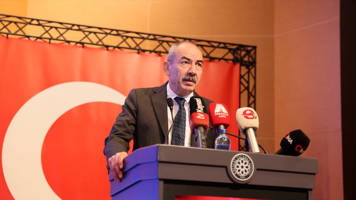 Kayseri Ticaret Odası (KTO) ağustos ayı meclis toplantısı yapıldı. KTO Konferans Salonu'nda...