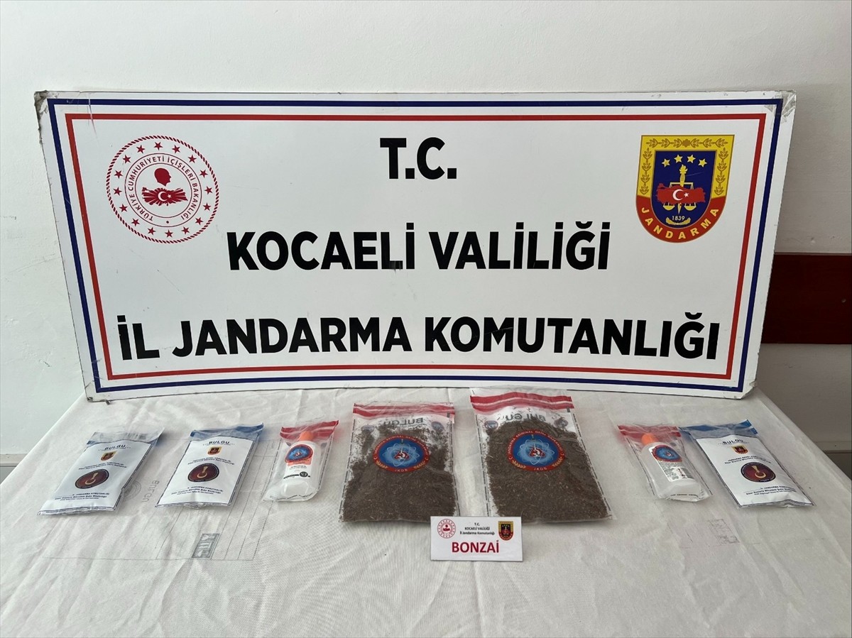 Kocaeli'de düzenlenen uyuşturucu operasyonunda gözaltına alınan 2 şüpheli tutuklandı. Operasyonda...