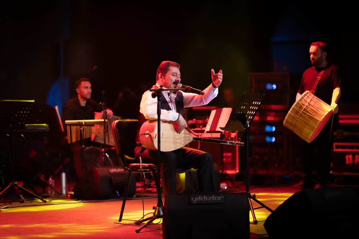 Kültür ve Turizm Bakanlığınca düzenlenen Erzurum Kültür Yolu Festivali, çeşitli etkinliklerle...