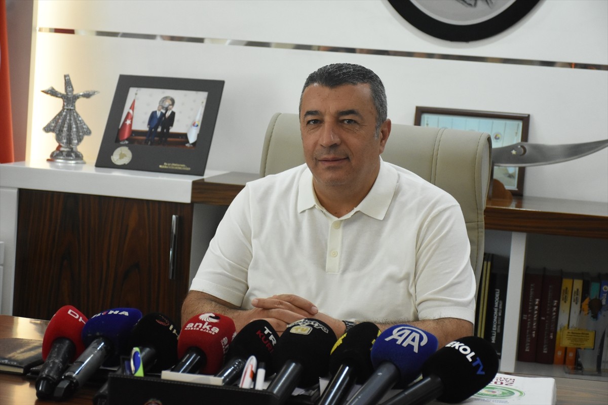 Malatya'da kuru kayısı ihracat sezonunda, 74 bin 774 ton kuru kayısı satımına karşılık 377 milyon...