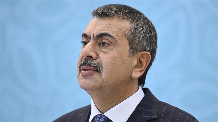 Okullar açılmadan yeni karar! O ders artık tarihe karışıyor