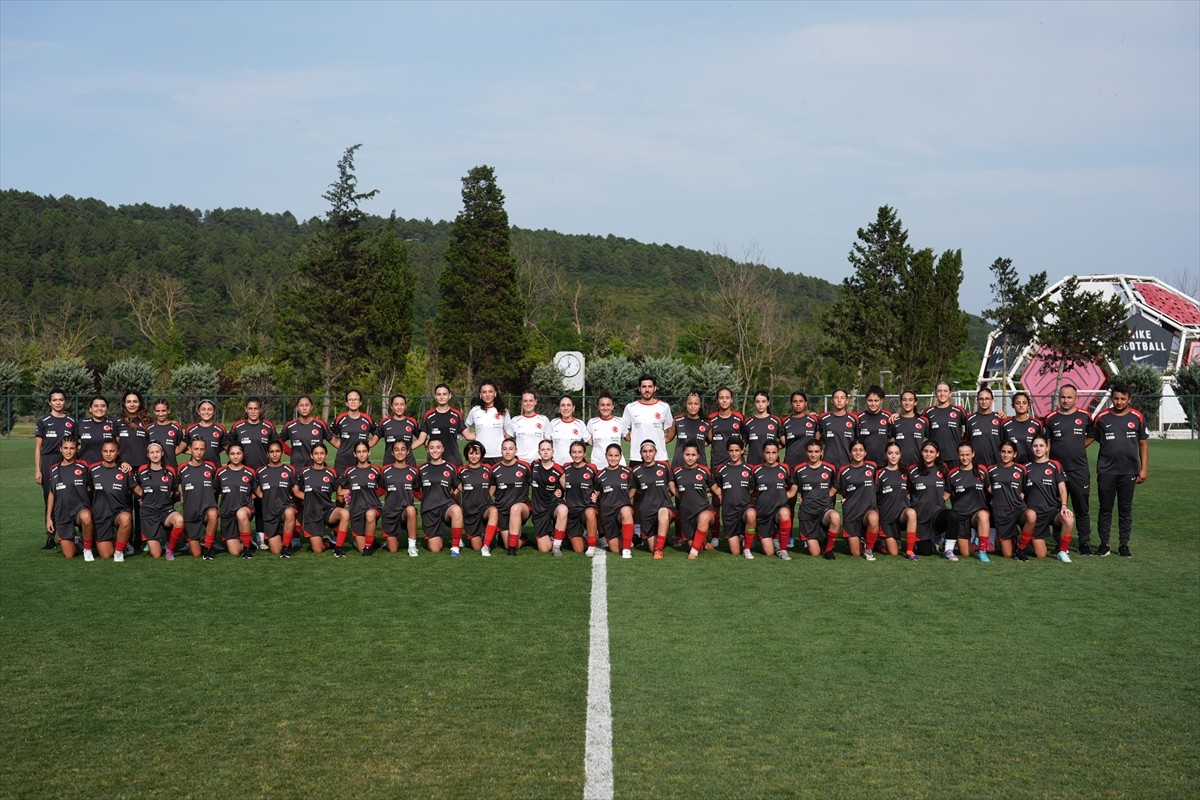 "BtcTurk ile Yeni Nesil Sahada" projesi kapsamında seçilen sporcular, 20-26 Kasım tarihlerinde...