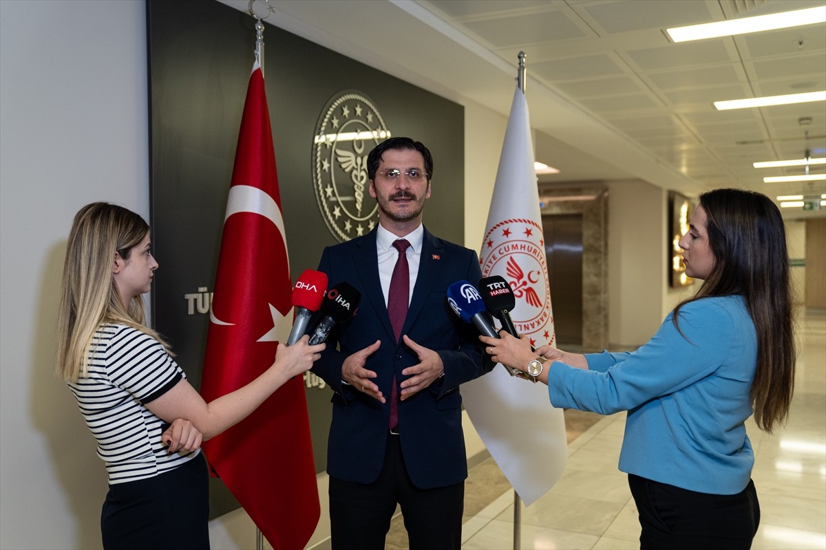 Sağlık Bakanlığı Halk Sağlığı Genel Müdürü Muhammed Emin Demirkol, 49 riskli tanıdan birini...