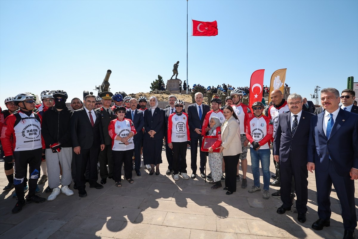 TBMM Başkanı Numan Kurtulmuş, Zafer Haftası kutlamaları kapsamında Büyük Taarruz emrinin verildiği...