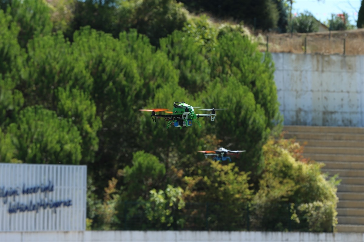 TEKNOFEST Sürü İHA Yarışması, Sakarya'da gerçekleştiriliyor. HAVELSAN ve T3 Vakfı tarafından...