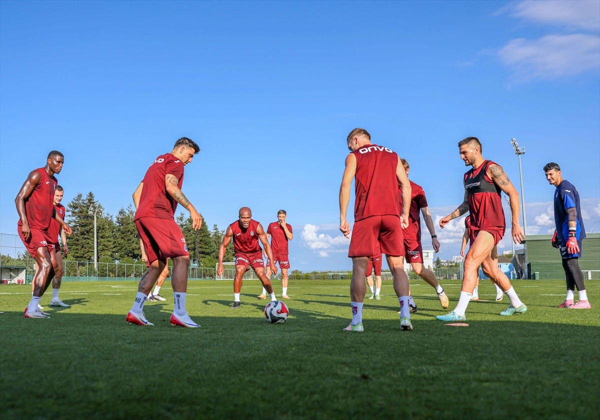 Trabzonspor, Trendyol Süper Lig'de 2025-2026 sezonunun ilk haftasında sahasında Kocaelispor ile...