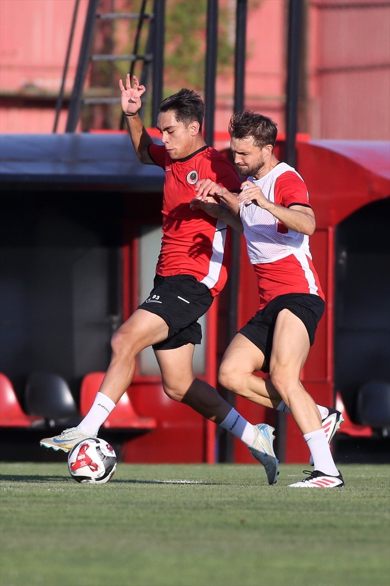 Trendyol Süper Lig'in ikinci haftasında 17 Ağustos Pazar günü Hesap.com Antalyaspor'u konuk edecek...