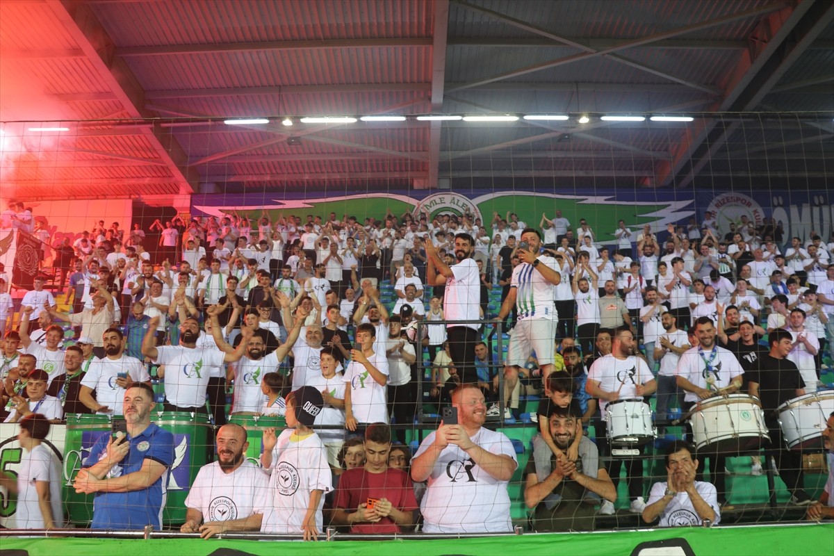 Trendyol Süper Lig'in ilk haftasında 10 Ağustos Pazar günü Göztepe'yi konuk edecek Çaykur Rizespor...