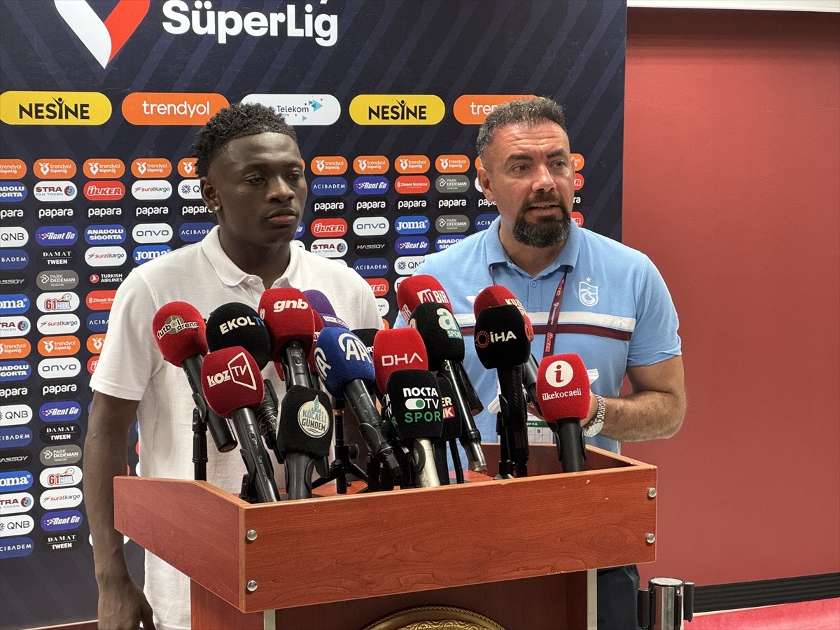 Trendyol Süper Lig'in ilk haftasında Trabzonspor, sahasında Kocaelispor'u 1-0 yendi. Kocaelisporlu...