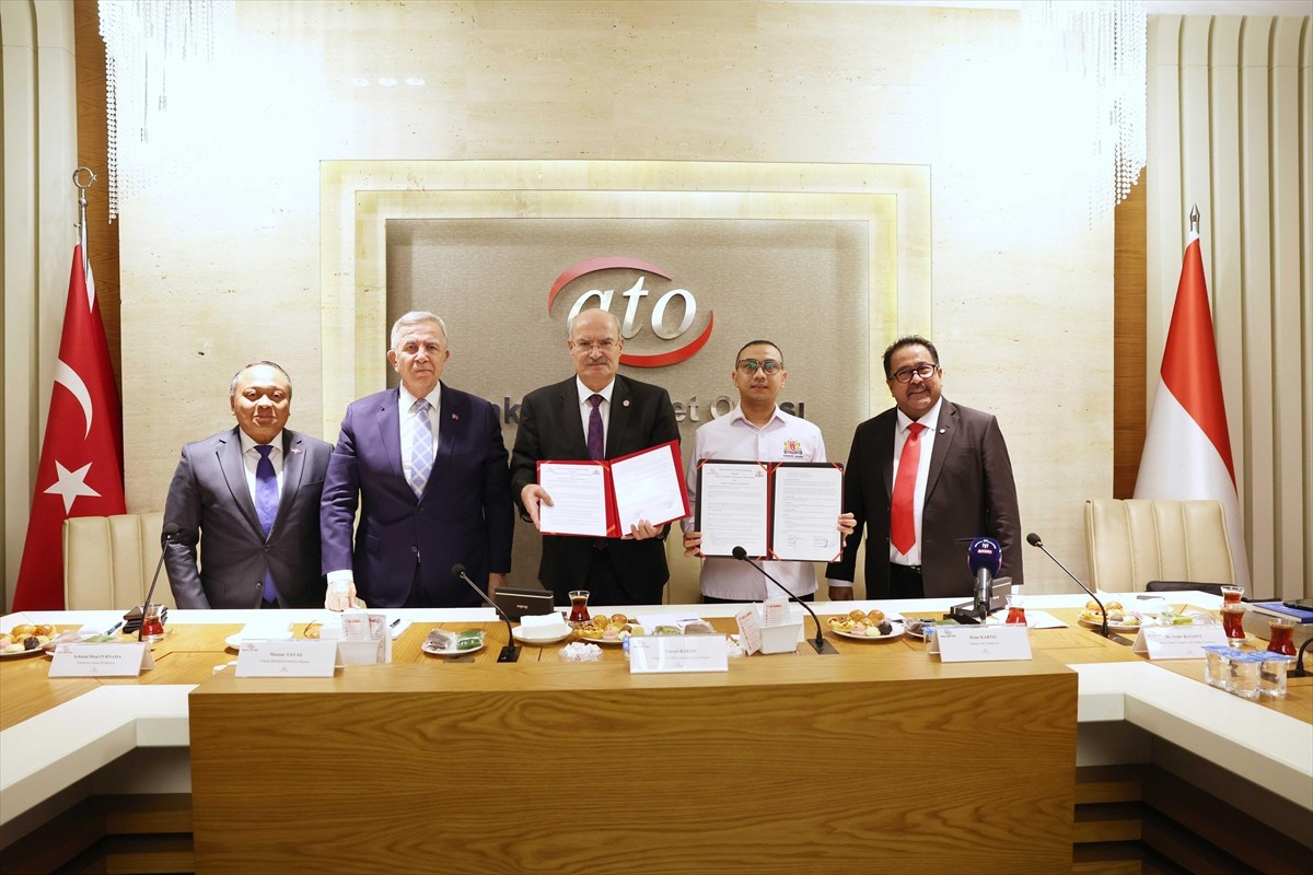 Türkiye-Endonezya İş Forumu, Ankara Ticaret Odası (ATO) Başkanı Gürsel Baran, Ankara Büyükşehir...