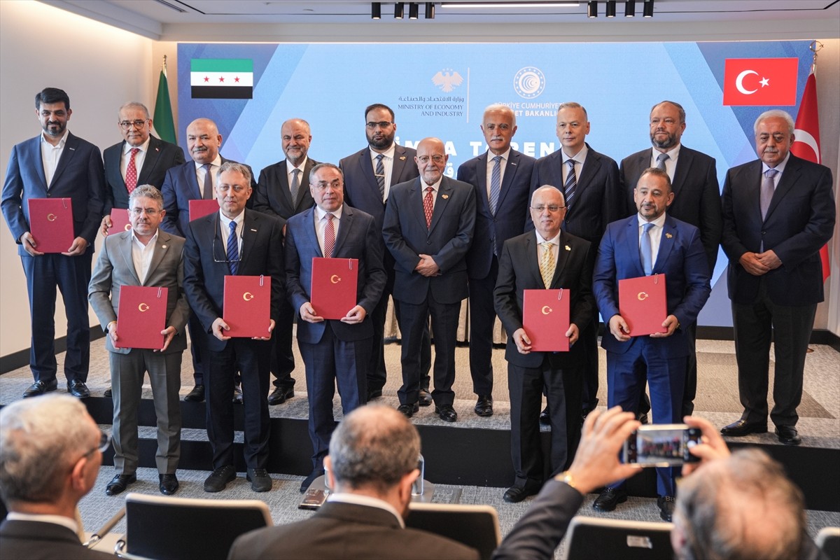 Türkiye-Suriye yuvarlak masa toplantısı kapsamında 10 mutabakat zaptının imza töreni, Dış Ekonomik...