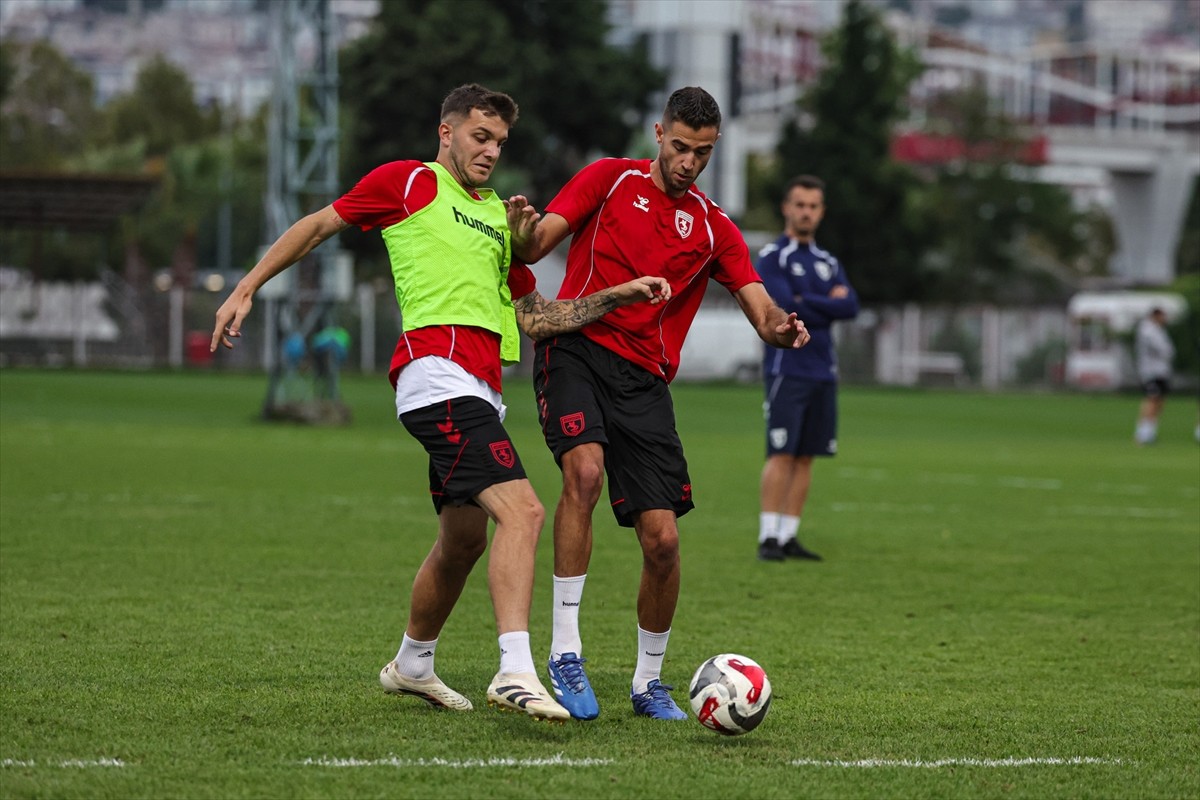UEFA Avrupa Ligi Play-Off turu rövanşında sahasında Panathinaikos ile karşılaşacak Samsunspor...