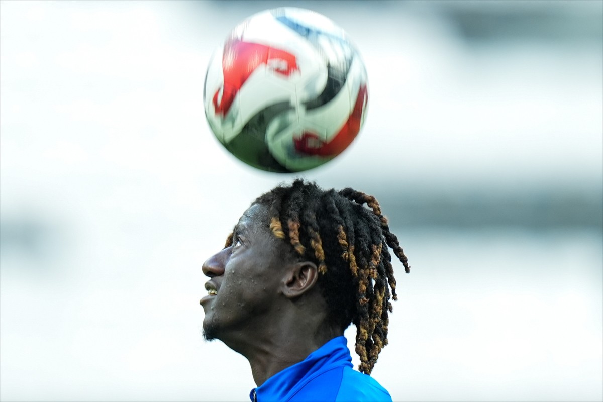 UEFA Konferans Ligi play-off turu rövanşında yarın Beşiktaş'a konuk olacak İsviçre ekibi Lausanne...