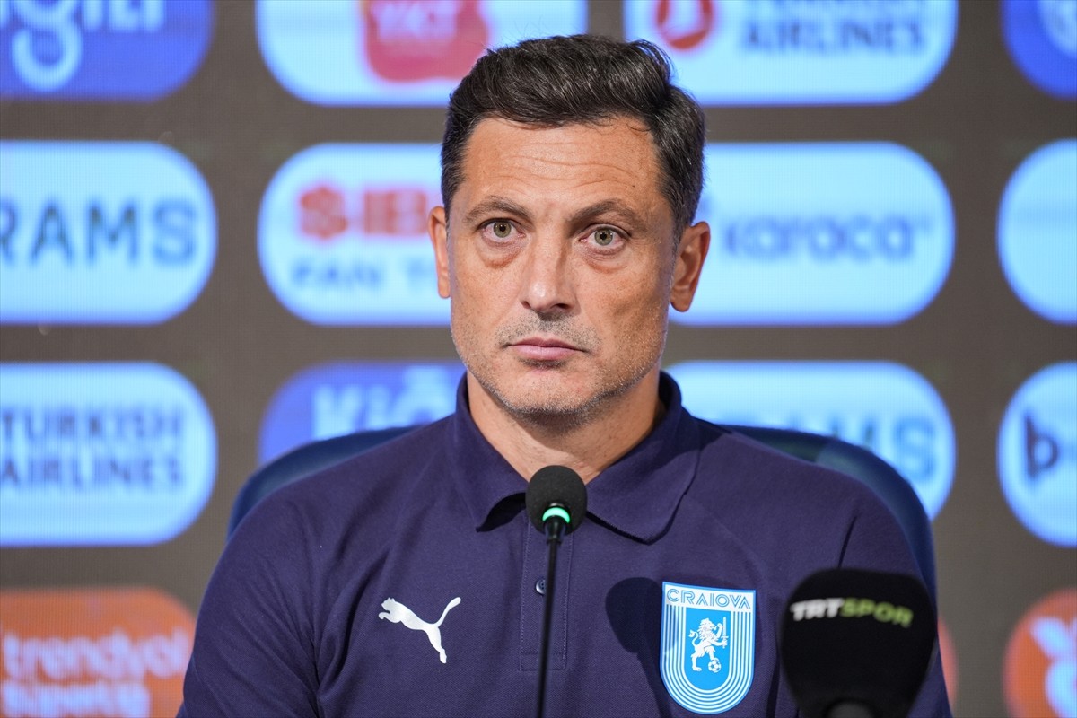 UEFA Konferans Ligi play-off turunda, İstanbul Başakşehir ile Universitatea Craiova takımları...