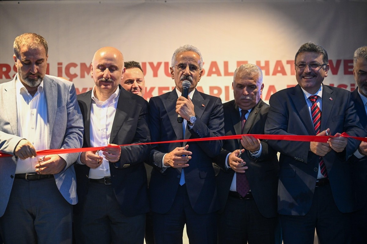 Ulaştırma ve Altyapı Bakanı Abdulkadir Uraloğlu, Arsin İçme Suyu İsale Hattı ve İçme Suyu Paket...