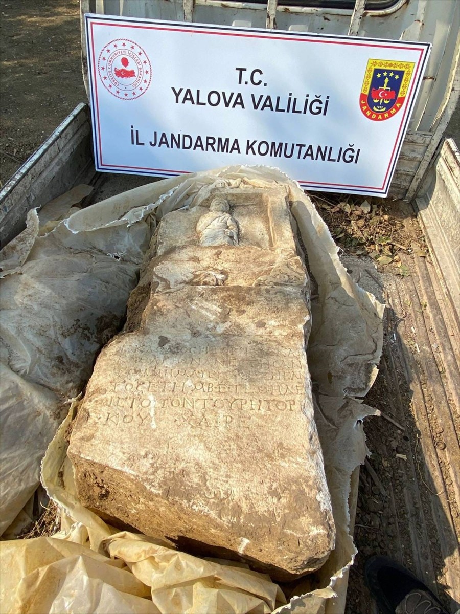 Yalova İl Jandarma Komutanlığı ekiplerince düzenlenen operasyonda, Roma dönemine ait olduğu...