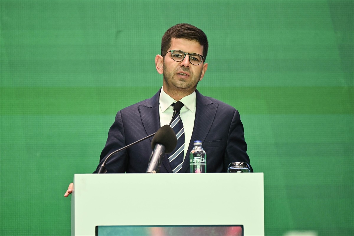 Yeşil Kalkınma Vakfı (YEKAV) tarafından düzenlenen Sürdürülebilir Ulaşım Zirvesi, İstanbul’da...