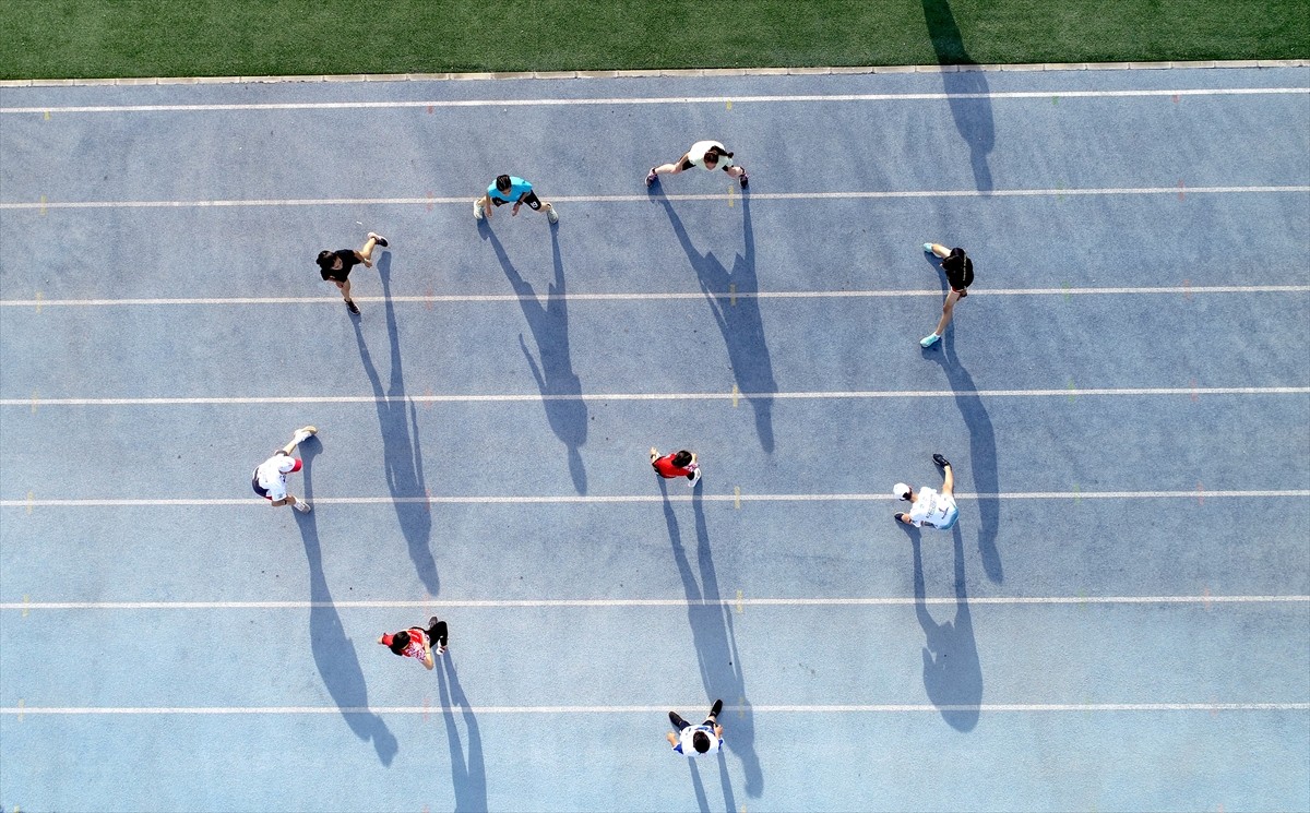  20 Yaş Altı Kulüpler Türkiye Şampiyonası'nda 2 bin metre engelli koşuda 24 yıllık Türkiye...