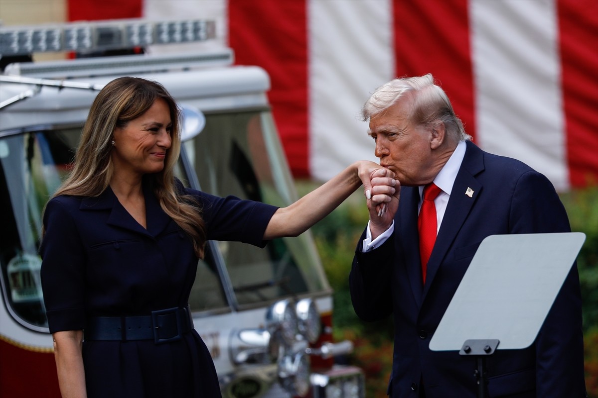 ABD Başkanı Donald Trump, 11 Eylül terör saldırılarının kurbanlarını anarak, ABD'nin bir daha bu...