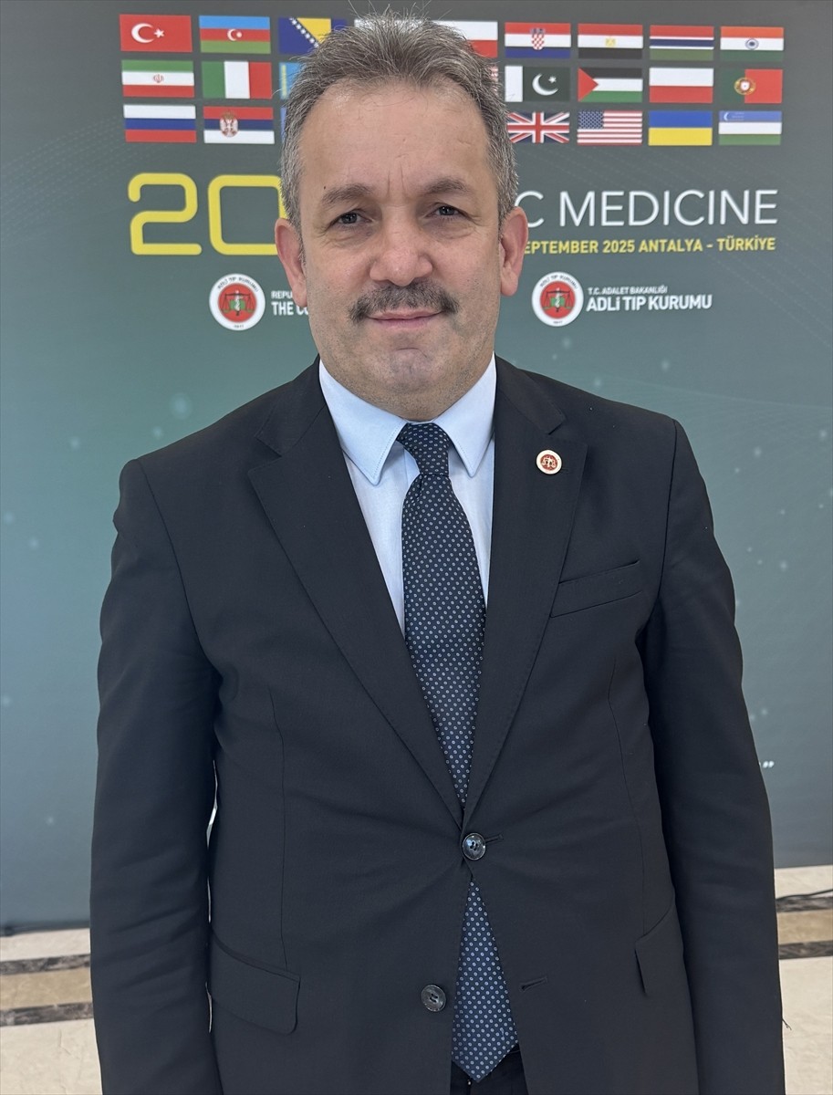 Adli Tıp Kurumu Başkanı Dr. Hızır Aslıyüksek, Antalya'da, 22-28 Eylül'de gerçekleştirilen...