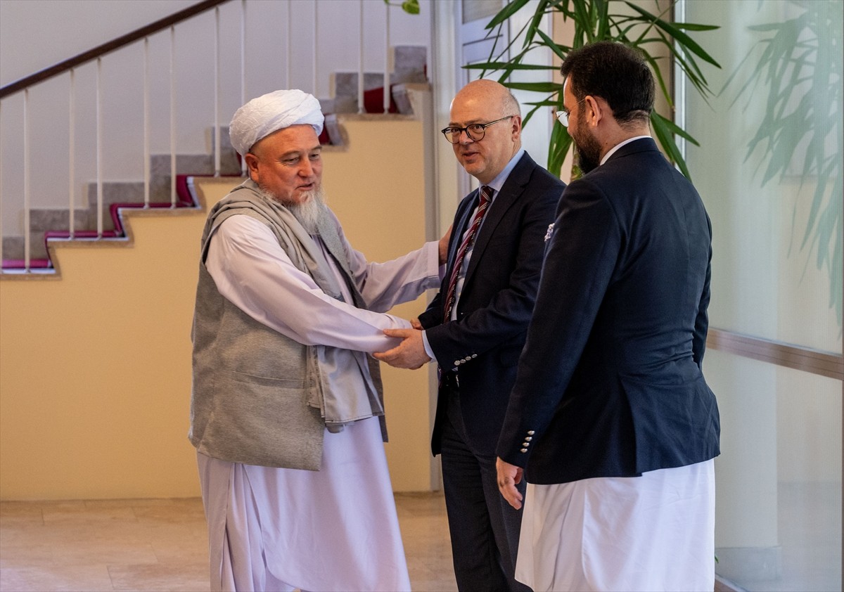 Afganistan'ın Ankara Büyükelçiliğinde, ülkenin doğusundaki Kunar vilayetinde 31 Ağustos gecesi...