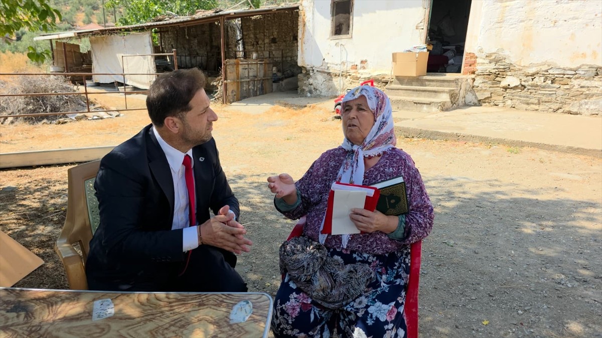 AK Parti Tire İlçe Başkanı Kadir Uğurlu, Cumhurbaşkanı Recep Tayyip Erdoğan'ın "Terörsüz Türkiye"...