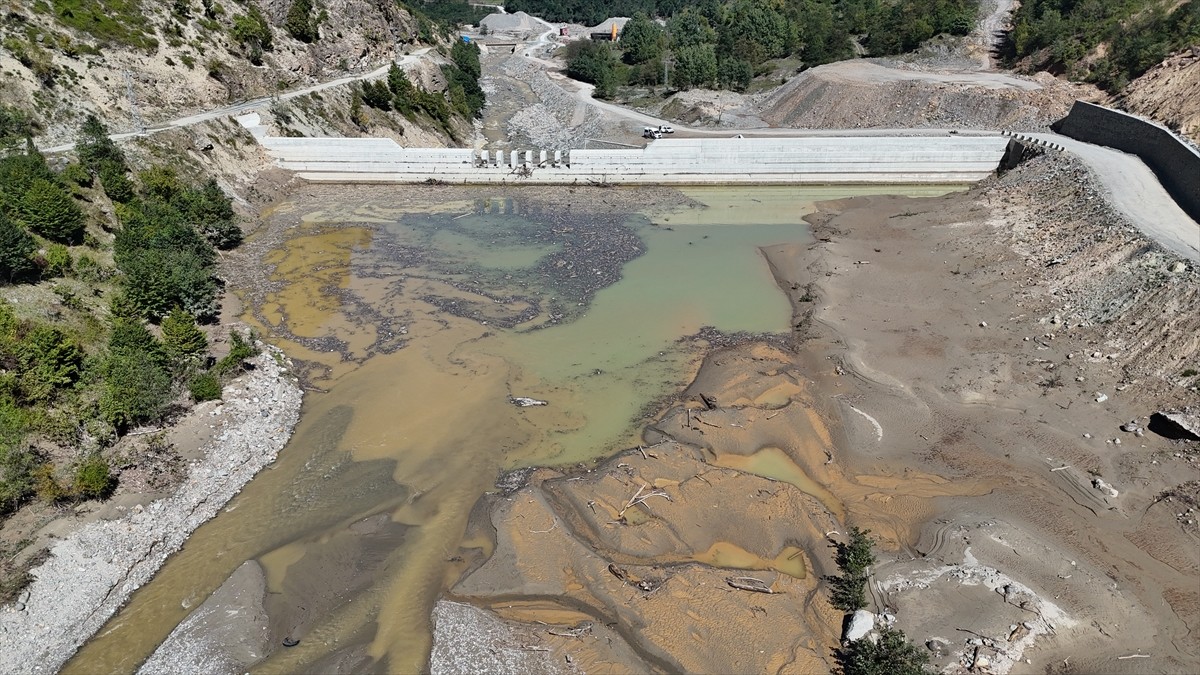 Artvin’de 19 Eylül'de etkili olan yağışlar, taşkın kontrol yapıları sayesinde en az hasarla...