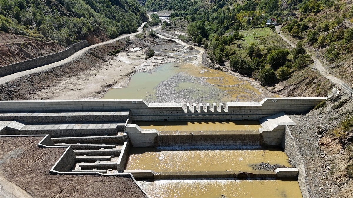 Artvin’de 19 Eylül'de etkili olan yağışlar, taşkın kontrol yapıları sayesinde en az hasarla...