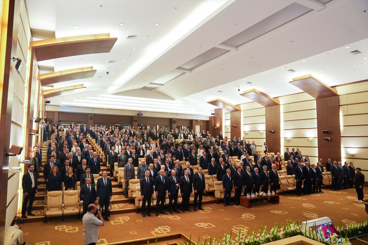 AYM Yüce Divan Salonu'nda düzenlenen "Bireysel Başvurunun 13. Yıldönümü Kapsamında Anayasa...