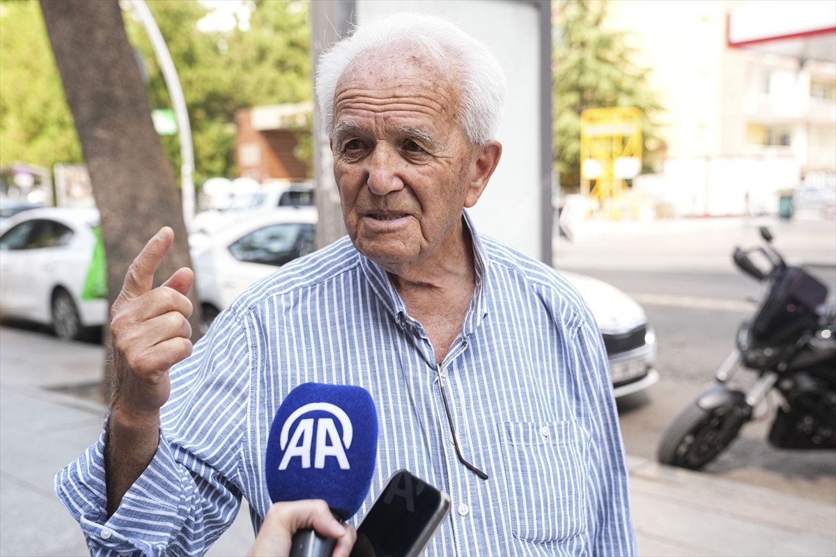 Başkentli vatandaşlar, A Milli Erkek Basketbol Takımı'nın yarın EuroBasket 2025 finalinde...