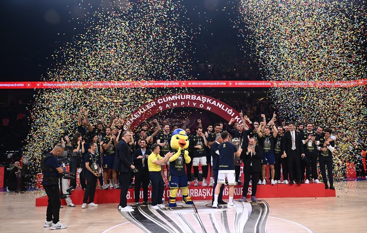 Basketbolda 38. Erkekler Cumhurbaşkanlığı Kupası maçında Fenerbahçe Beko ile Beşiktaş GAİN, Sinan...