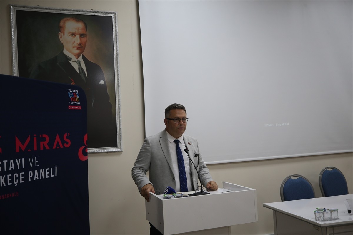 Çanakkale Kültür Yolu Festivali etkinlikleri kapsamında, Mehmet Akif Ersoy İl Halk Kütüphanesi'nde...