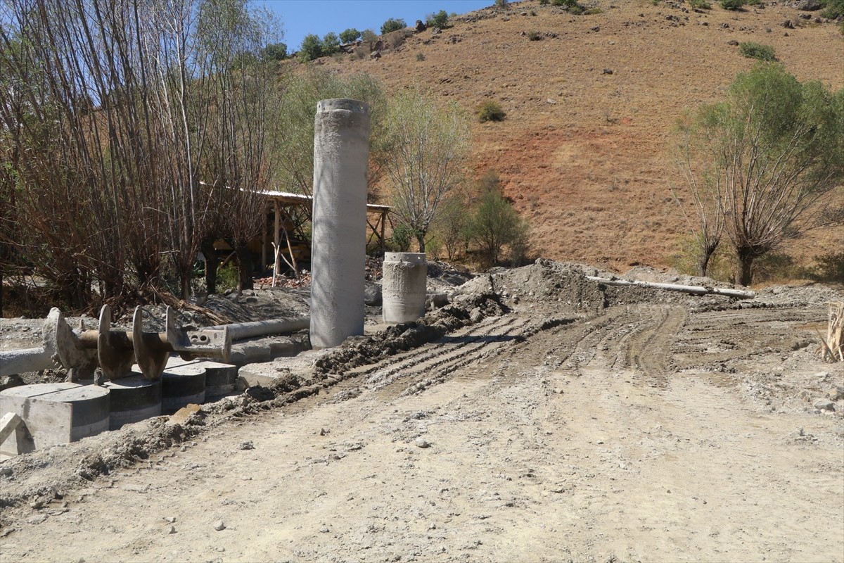 Çankırı'nın Şabanözü ilçesinde oluşturulacak yer altı barajı ile ilçenin su sorununun önüne...