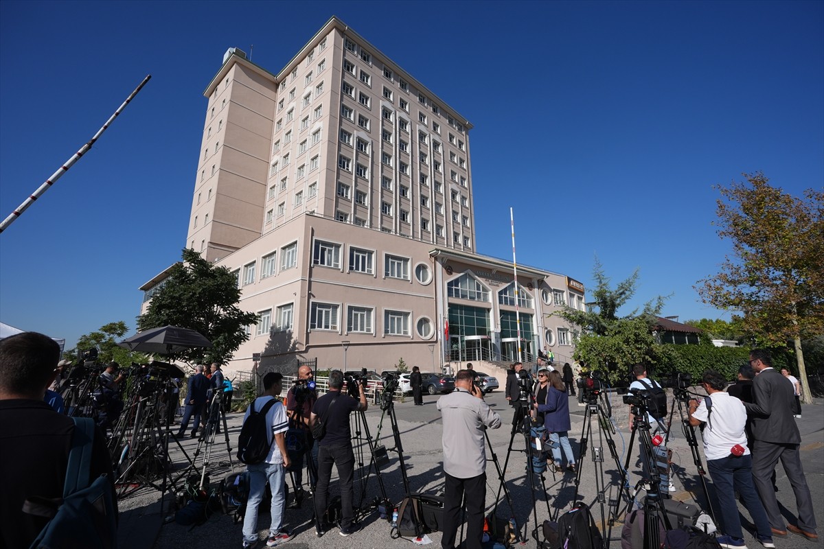 CHP'nin 4-5 Kasım 2023 tarihlerinde gerçekleşen 38. Olağan Kurultayı ile 6 Nisan 2025'teki 21....