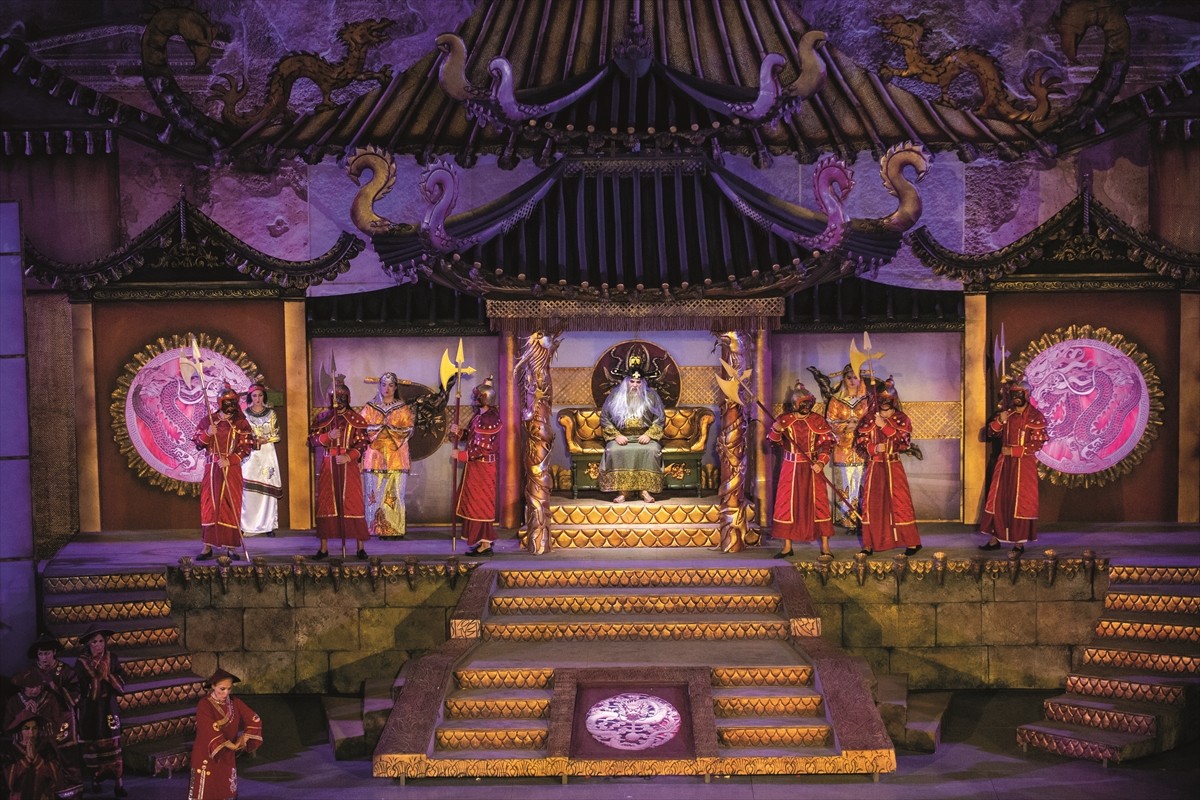 Devlet Opera ve Balesi Genel Müdürlüğü tarafından bu yıl 32'ncisi düzenlenen Uluslararası Aspendos...