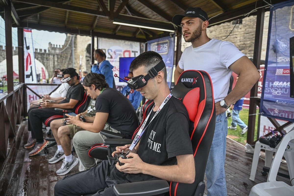 Dünya Hava Sporları Federasyonu (FAI) Drone Yarışları Dünya Kupası'nın Türkiye etabı yarışı...