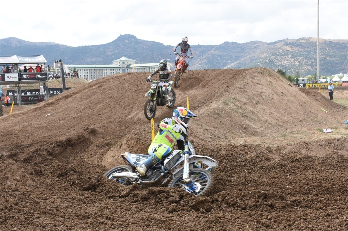 Dünya Motokros Şampiyonasının (MXGP Of Türkiye) 18. ayak yarışı Afyonkarahisar'da düzenleniyor....
