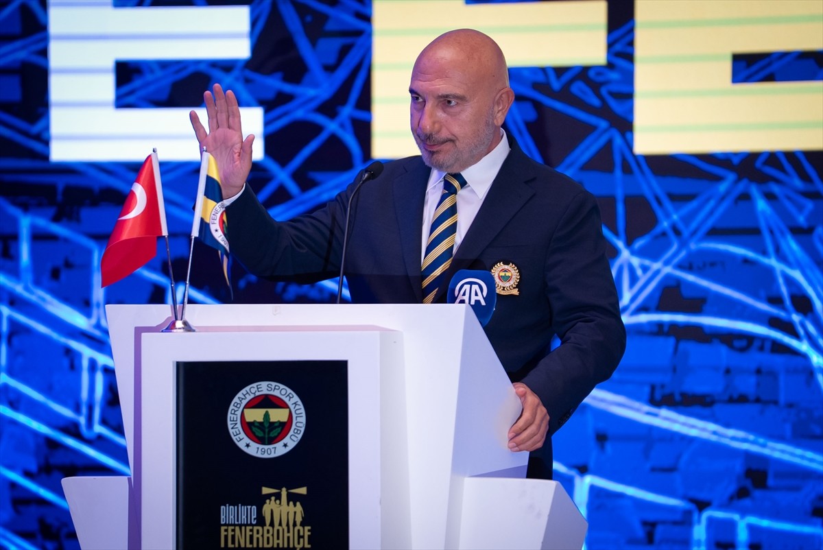 Fenerbahçe Kulübünde 20-21 Eylül'de gerçekleştirilecek olağanüstü seçimli genel kurulda başkanlığa...