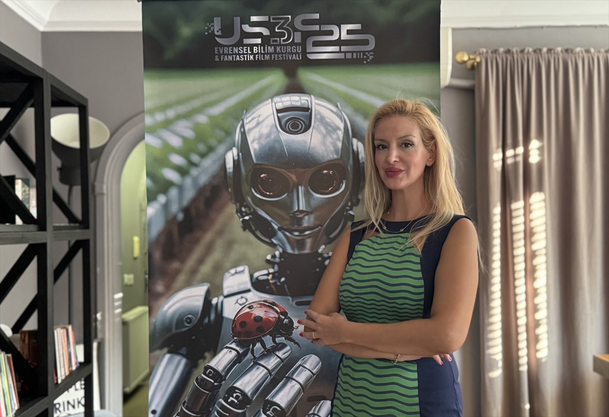 Festivalin yönetmeni Atilla Erkmen, AA muhabirine açıklamalarda bulundu. 