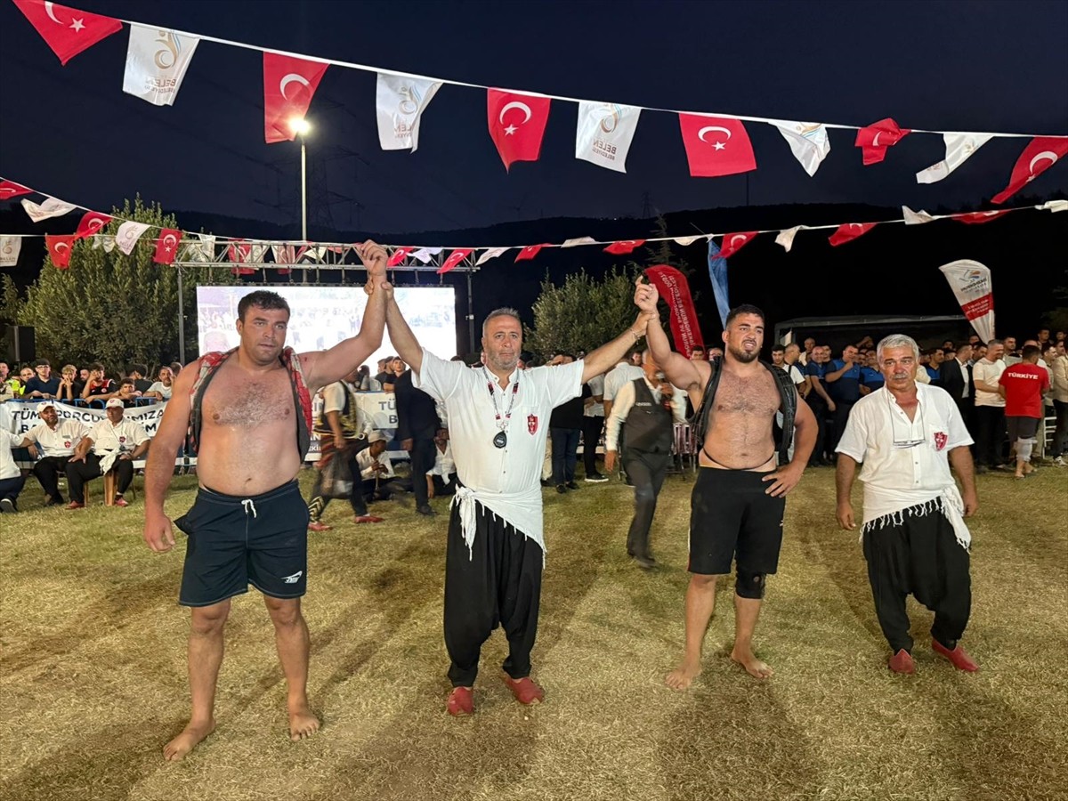 Hatay'ın Belen ilçesinde düzenlenen 14. Belen Yayla Şenlikleri ve Aba Güreşleri'nde başpehlivan...
