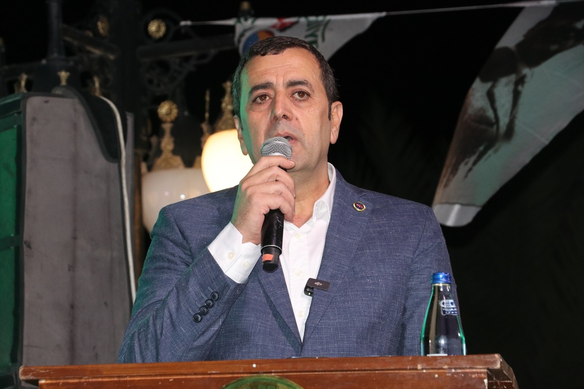 Hatay'ın Reyhanlı ilçesinde, Büyükşehir Belediyesi, Reyhanlı Belediyesi ve İlçe Müftülüğü...