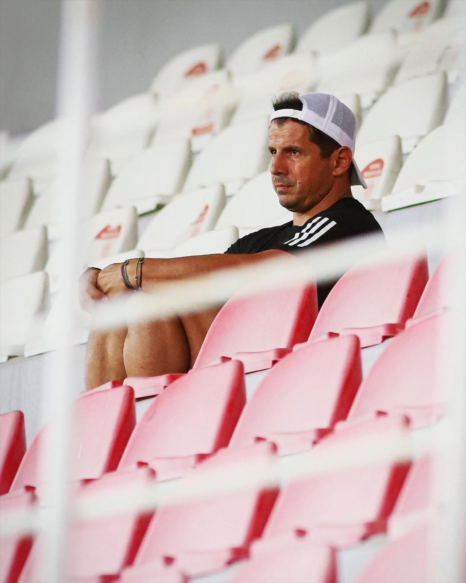 Hesap.com Antalyaspor, Trendyol Süper Lig'in 5. haftasında Samsunspor ile deplasmanda yapacağı...