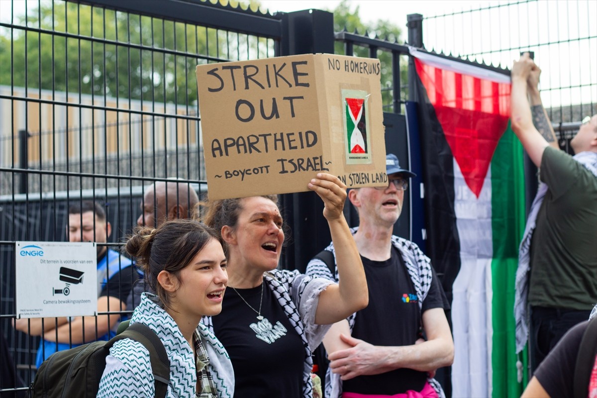 Hollanda’da düzenlenen Avrupa Kupası Beyzbol Turnuvası’nın açılış maçında oynanan Fransa-İsrail...