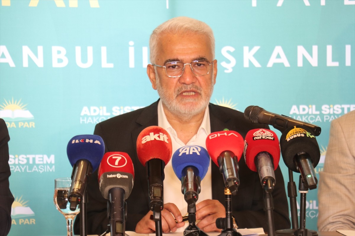 HÜDA PAR Genel Başkanı Zekeriya Yapıcıoğlu, Zeytinburnu Belediyesinin Belgradkapı Sosyal...