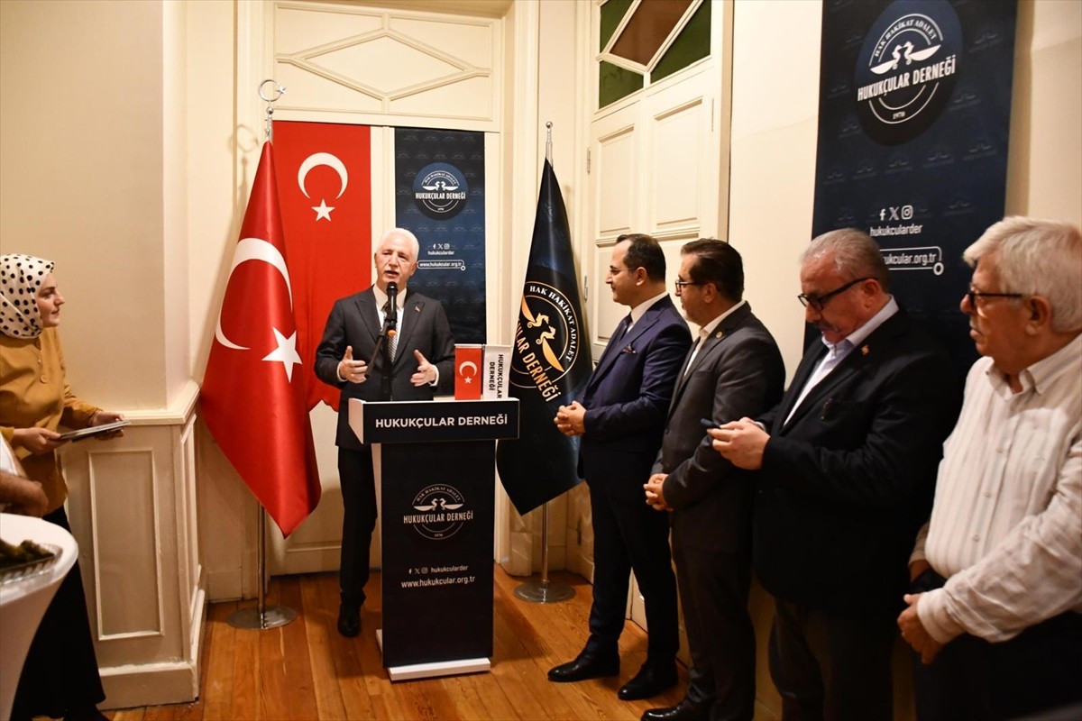 Hukukçular Derneği, "2025-2026 Adli Yılı" kapsamında açılış programı düzenledi. Hukukçular Derneği...